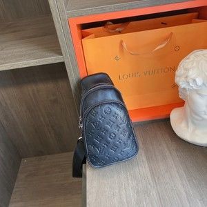 Meet your Posher, Williams